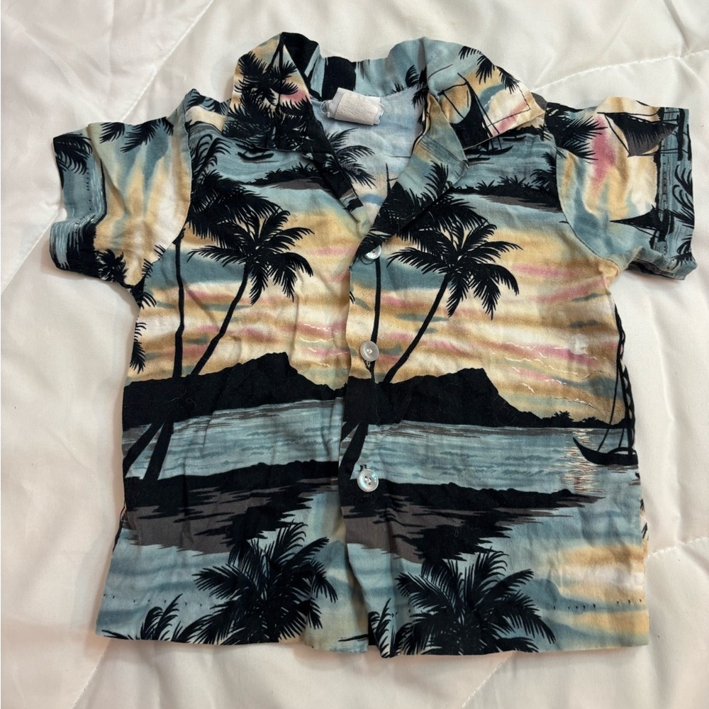 Tropical Hawaiian boys button down short sleeve shirt with collar size 2T